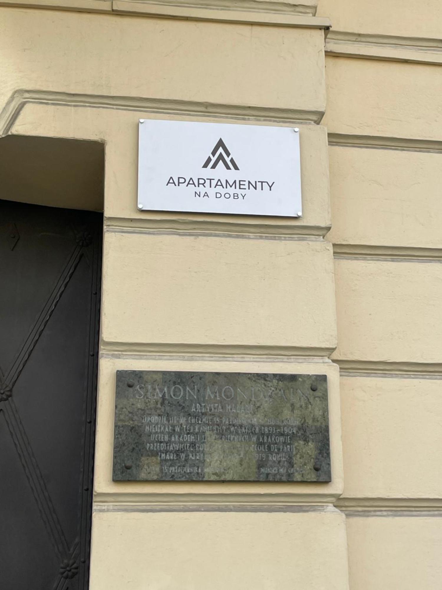 Apartamenty Luczkowskiego Z Widokiem Na Studnie 2 Chelm Exterior photo